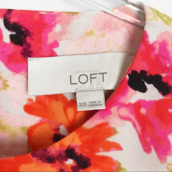 LOFT Floral Sleeveless Top - Picture 3 of 5